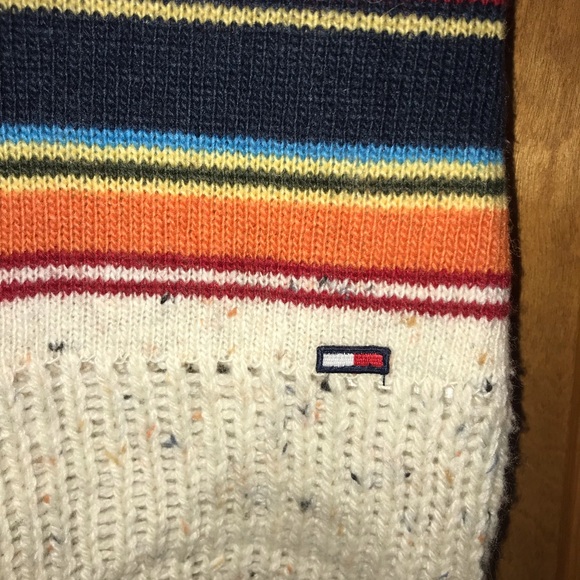 NWOT Tommy Hilfiger cropped sweater - Picture 4 of 6
